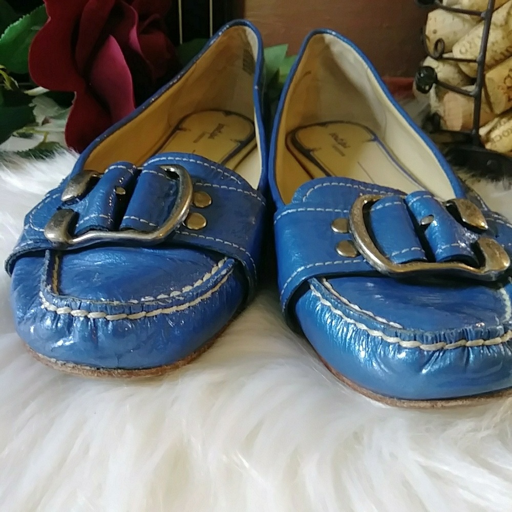 Vintage Boutique Nordstrom Blue Patent Loafers - Picture 4 of 7